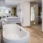 Melia Lebreros 4* סביליה