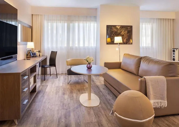 Melia Lebreros 4* סביליה