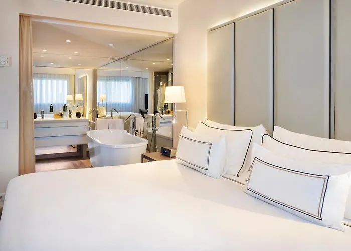 Hotel Melia Lebreros