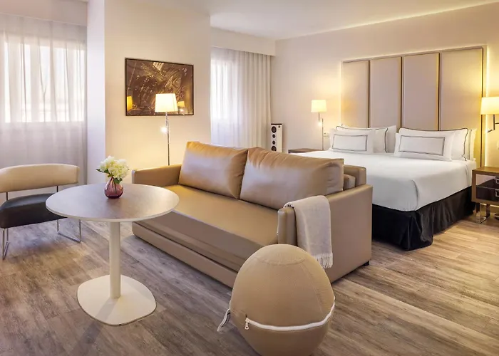 Hotel Melia Lebreros