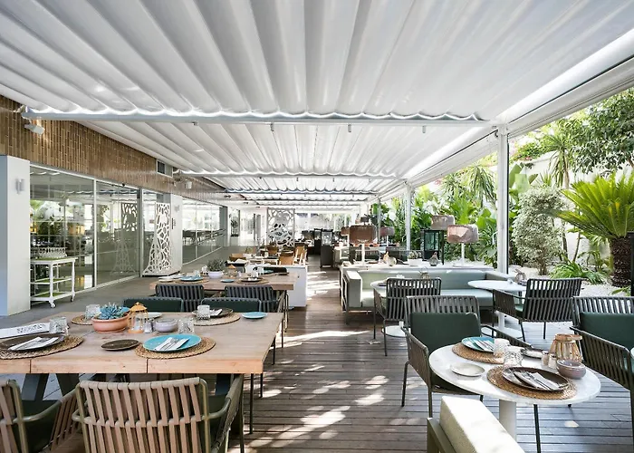 Hotel Melia Lebreros 4*