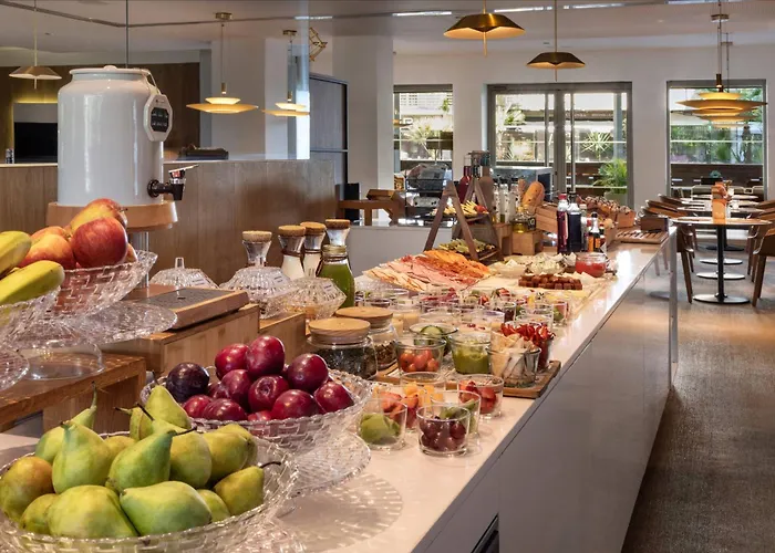 Hotel Melia Lebreros