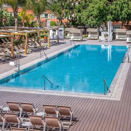 Hotel Melia Lebreros 4*